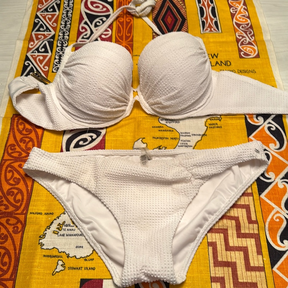 Victoria’s Secret White Textured Bikini Set